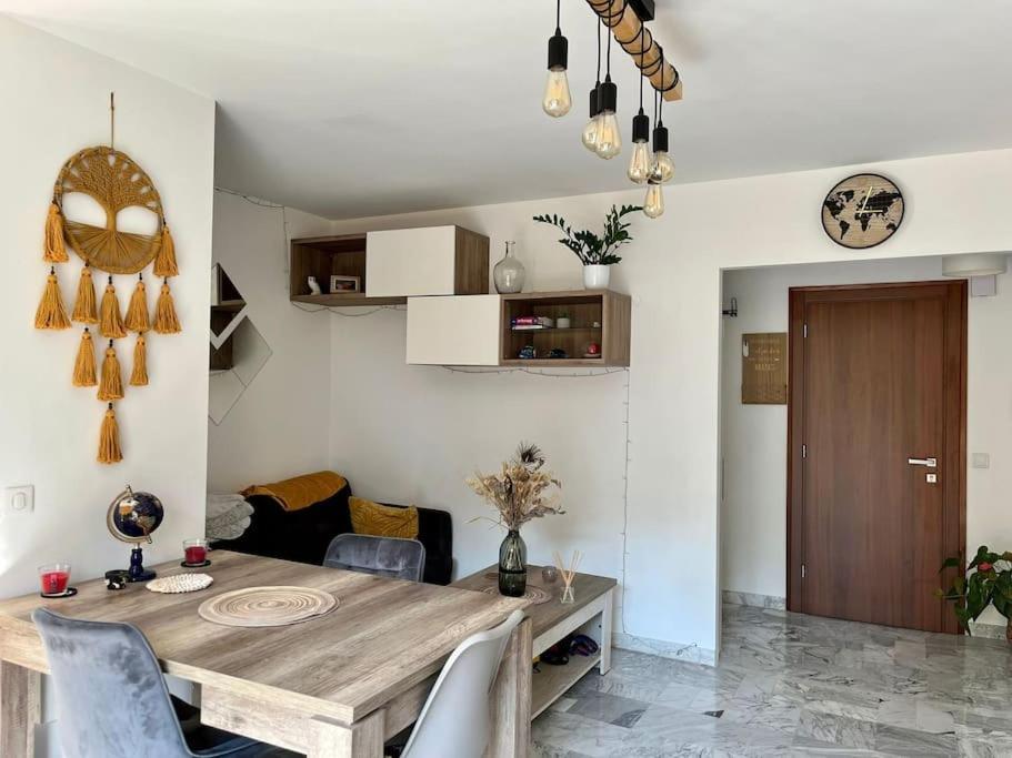 Apartmán Beau 2 Pieces,Terrasse, Parking Menton Centre Exteriér fotografie