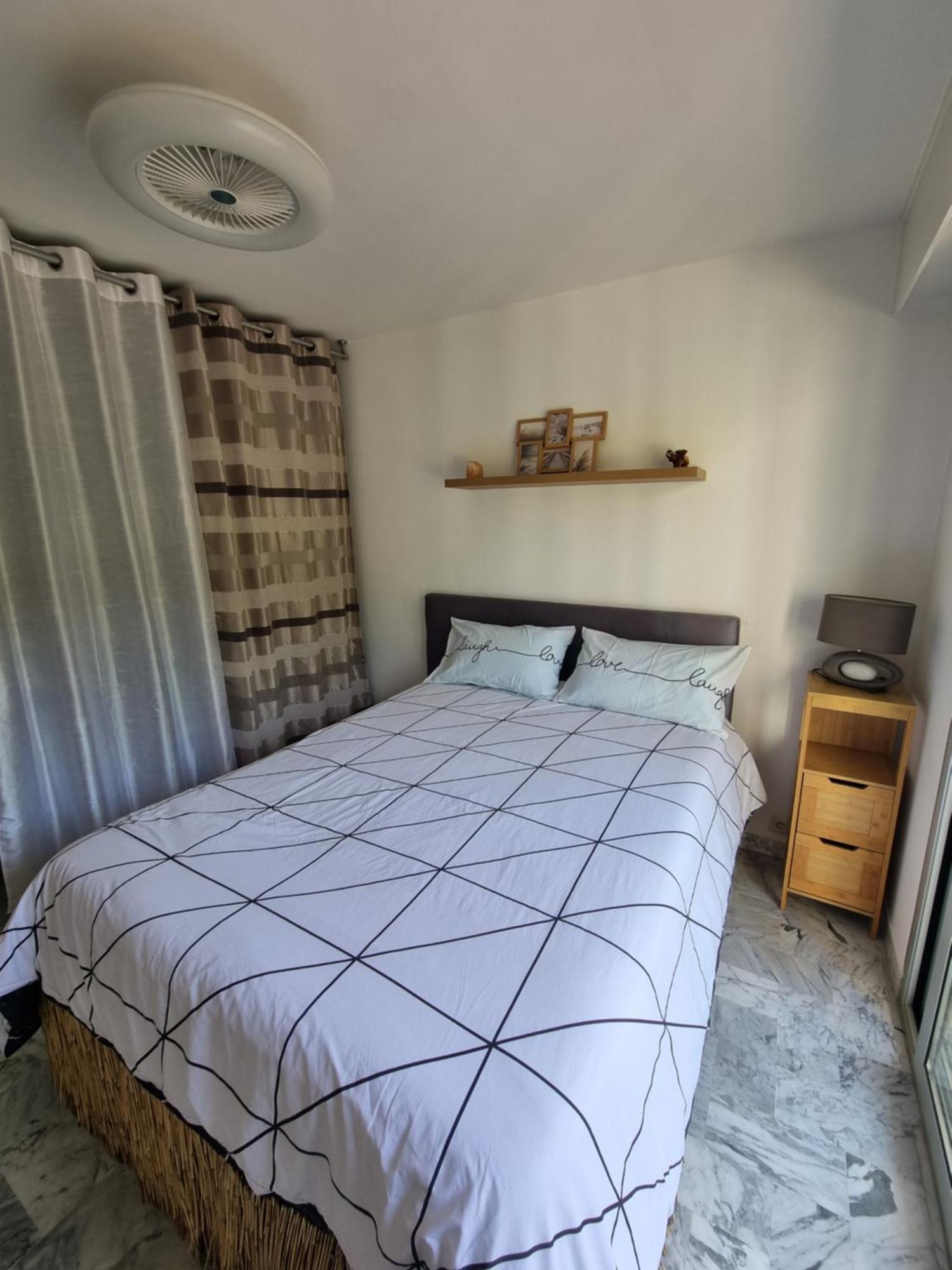 Apartmán Beau 2 Pieces,Terrasse, Parking Menton Centre Pokoj fotografie